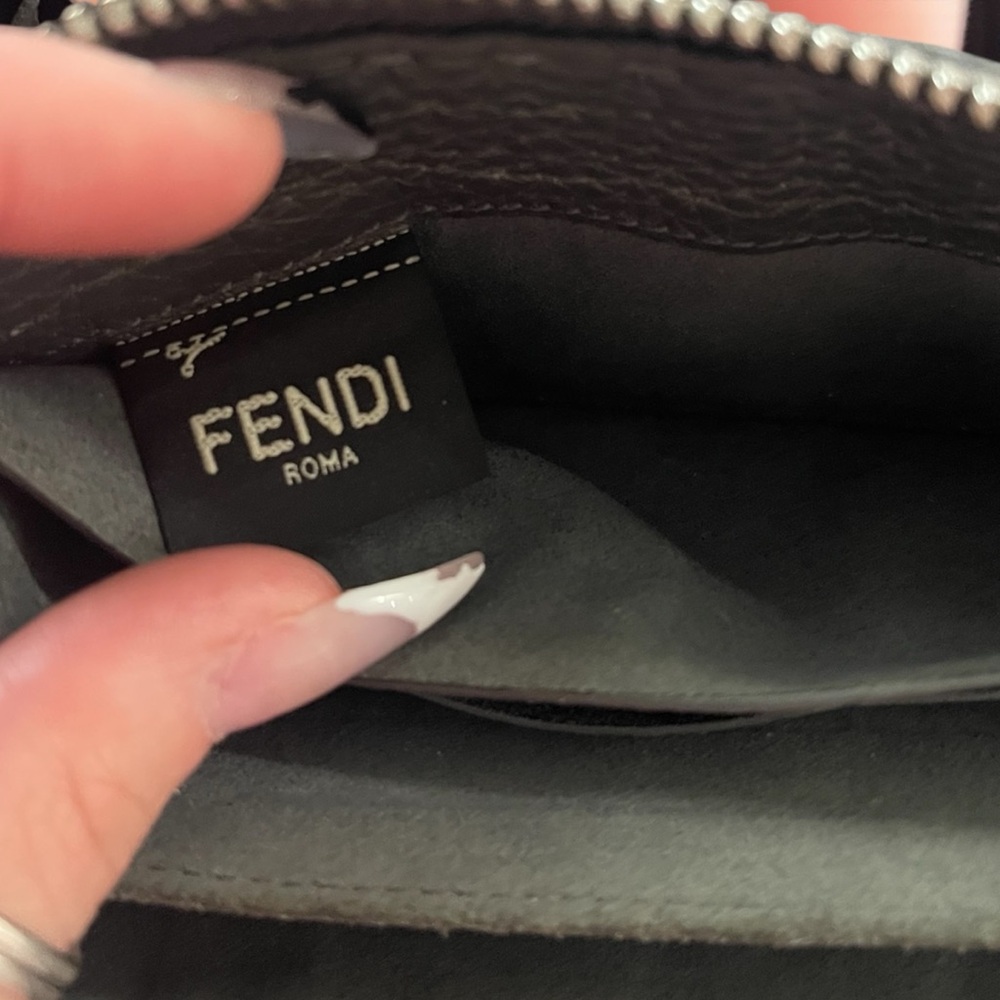 Fendi Roma Grey Leather Wallet - Picture 4 of 10